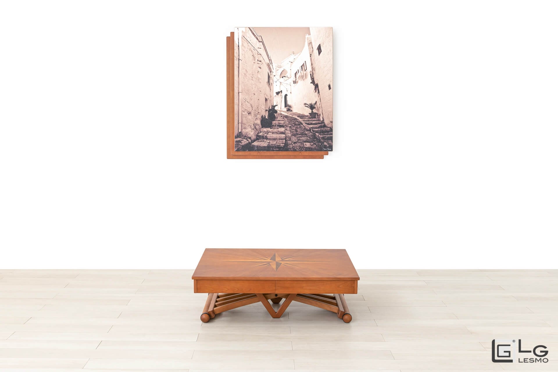 TAVOLINO DA CAFFÈ ALLUNGABILE<br>Finitura: Ciliegio Americano<br>Fino a 14 posti