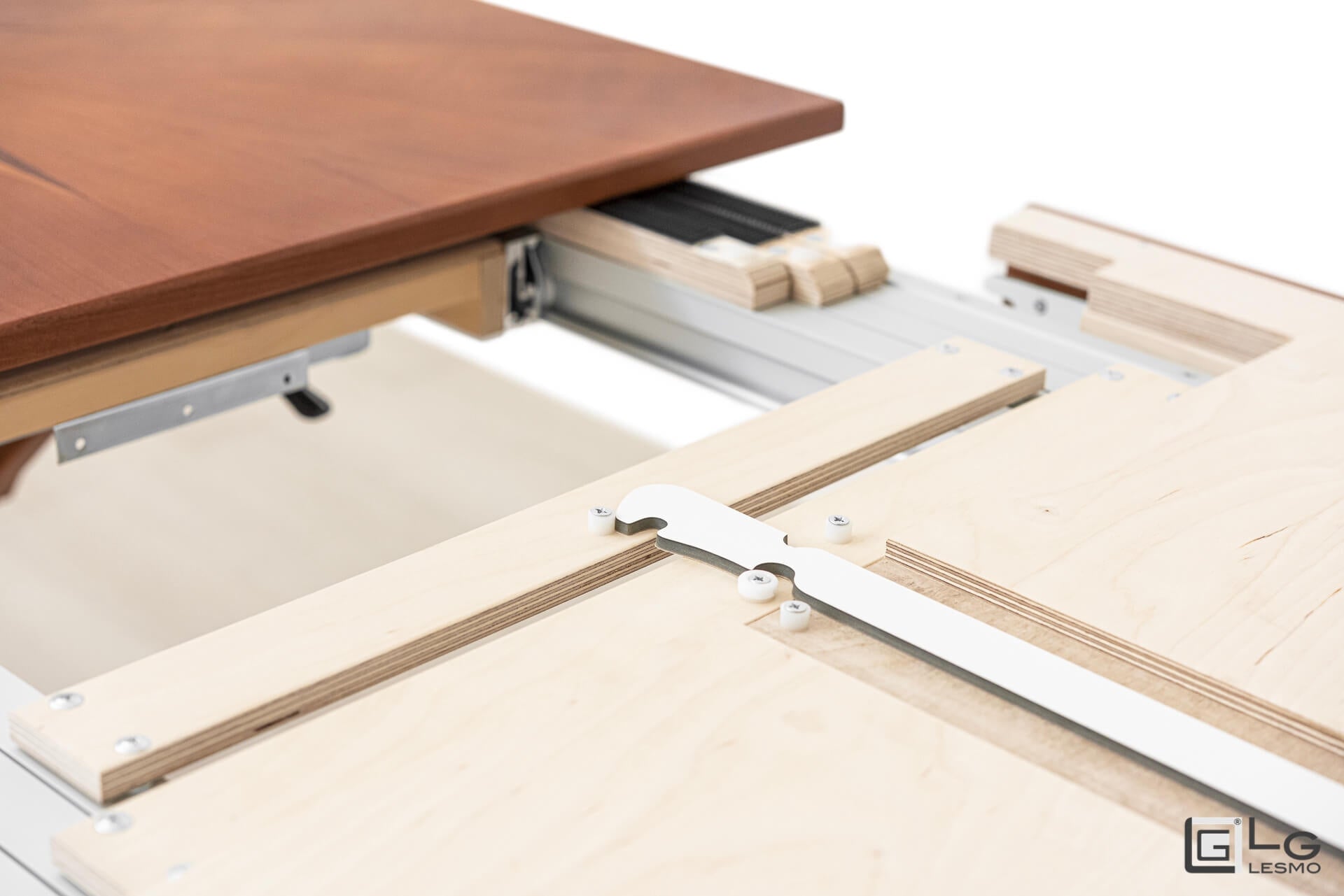 TAVOLINO DA CAFFÈ ALLUNGABILE<br>Finitura: Ciliegio Americano<br>Fino a 14 posti