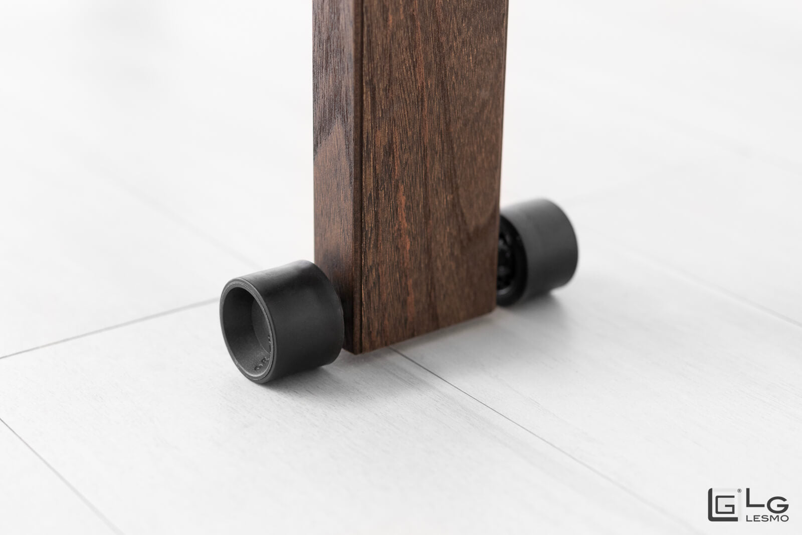 EXTENDABLE TABLE<br>Finish: Modern Coffee Elm<br>up to 14 seats