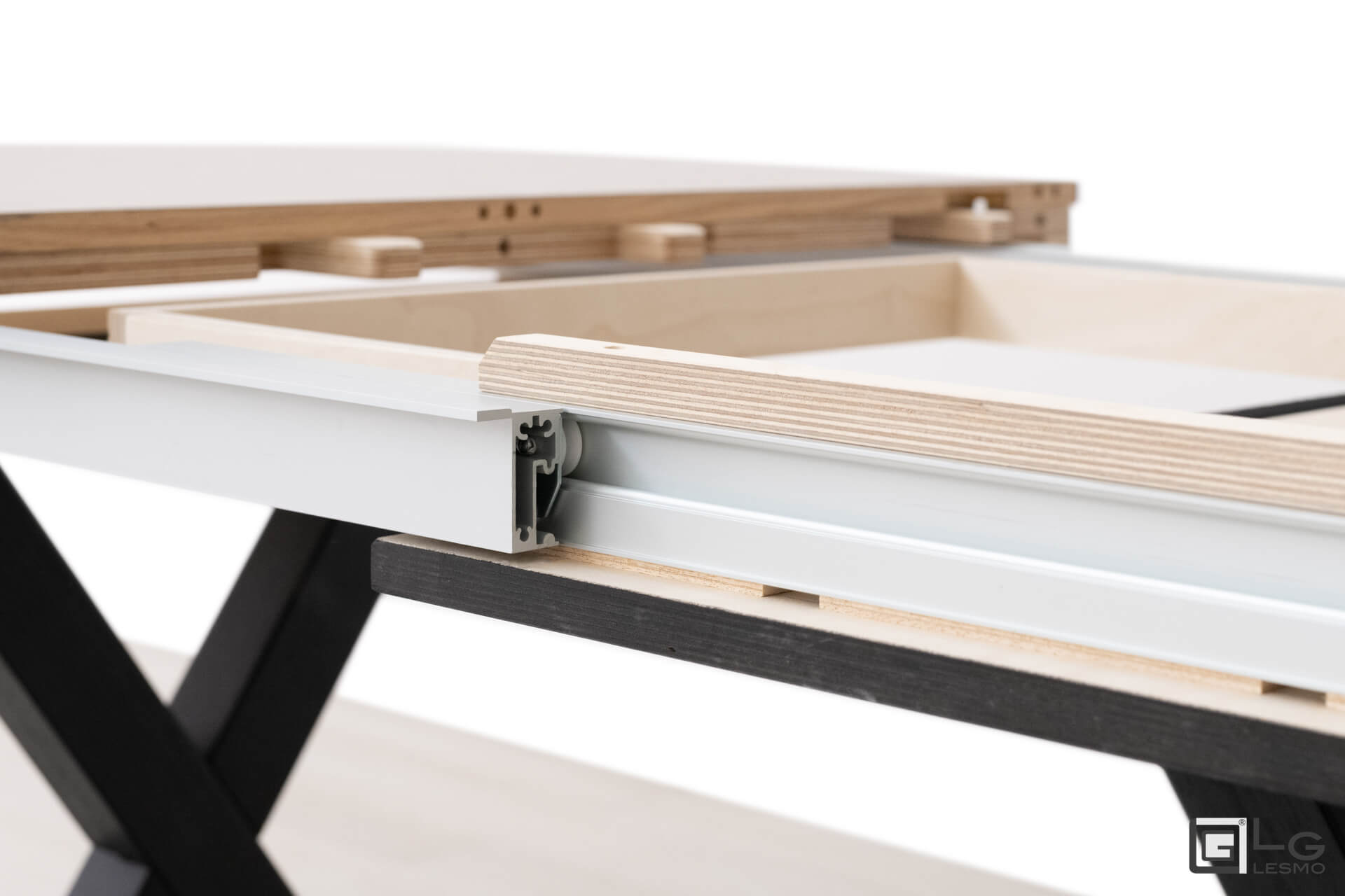 TAVOLO ALLUNGABILE<br>Finitura: Rovere Grigio<br>Posti a sedere: Fino a 14