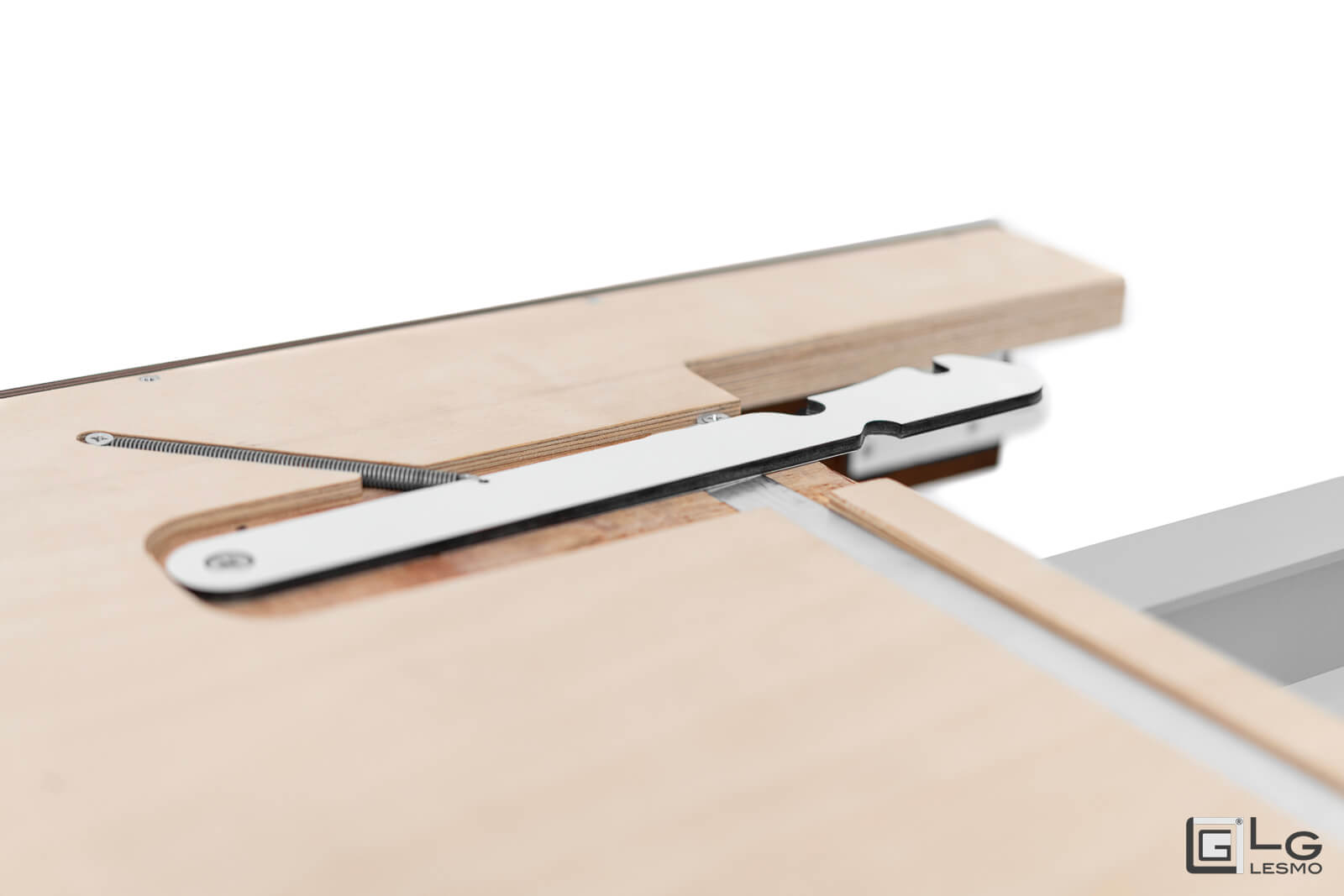 TAVOLO ALLUNGABILE<br>Finitura: Noce Canaletto<br>Fino a 16 posti