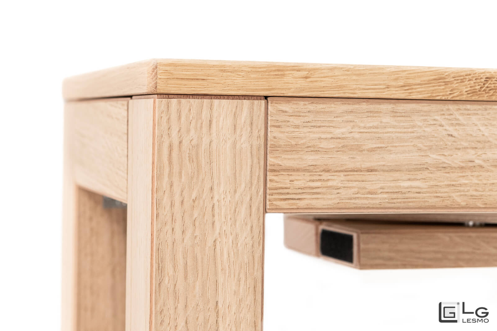 EXTENDABLE CONSOLE<br>Finish: Raw Oak<br>up to 10 seats