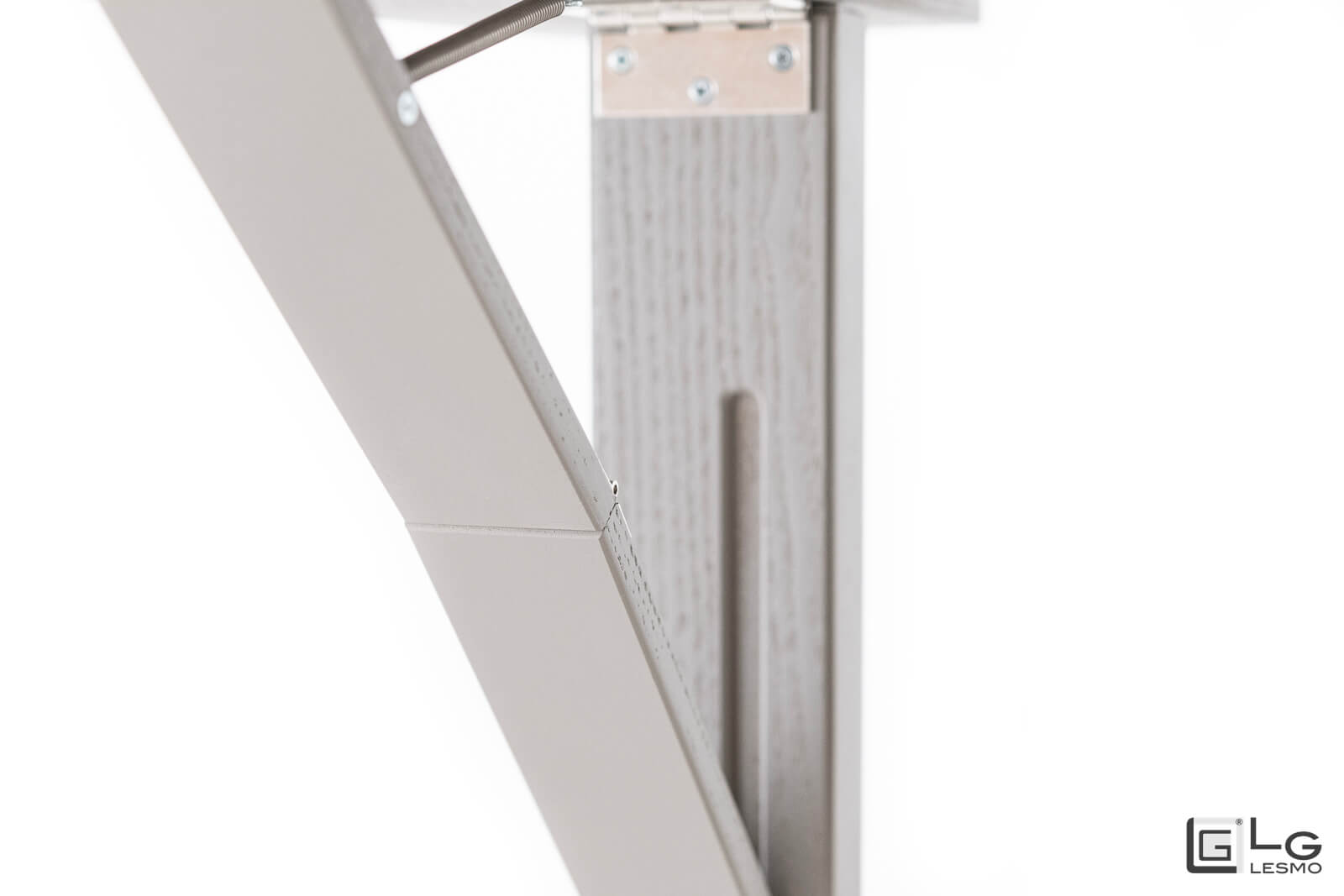 EXTENDABLE CONSOLE<br>Finish: Dove Oak<br>up to 20 seats