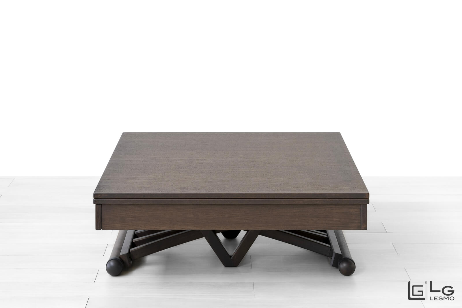 TRANSFORMABLE COFFEE TABLE<br>Finish: Tobacco Oak<br>up to 8 seats