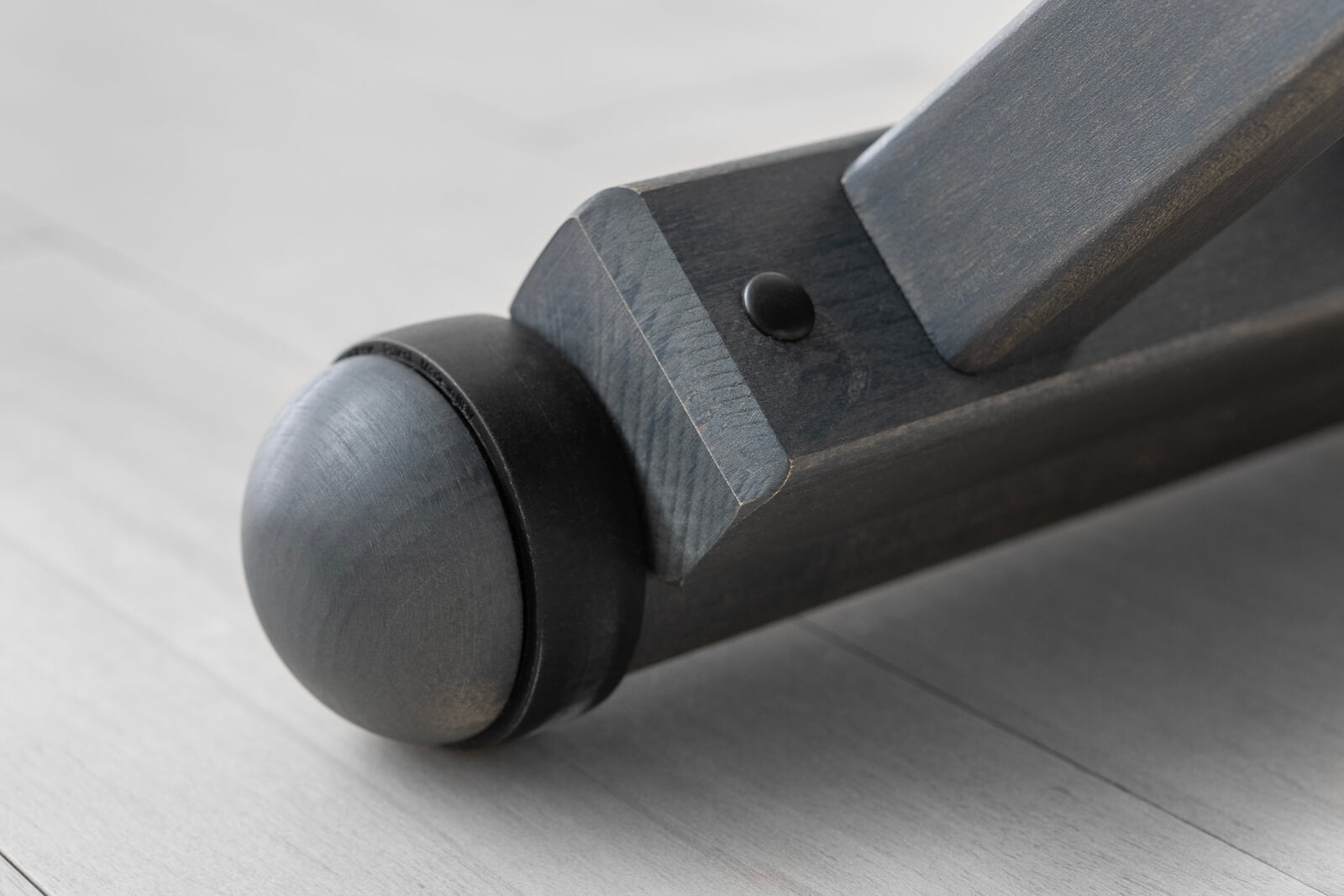 TAVOLINO ALLUNGABILE<br>Finitura: Frassino Antracite<br>fino a 12 posti