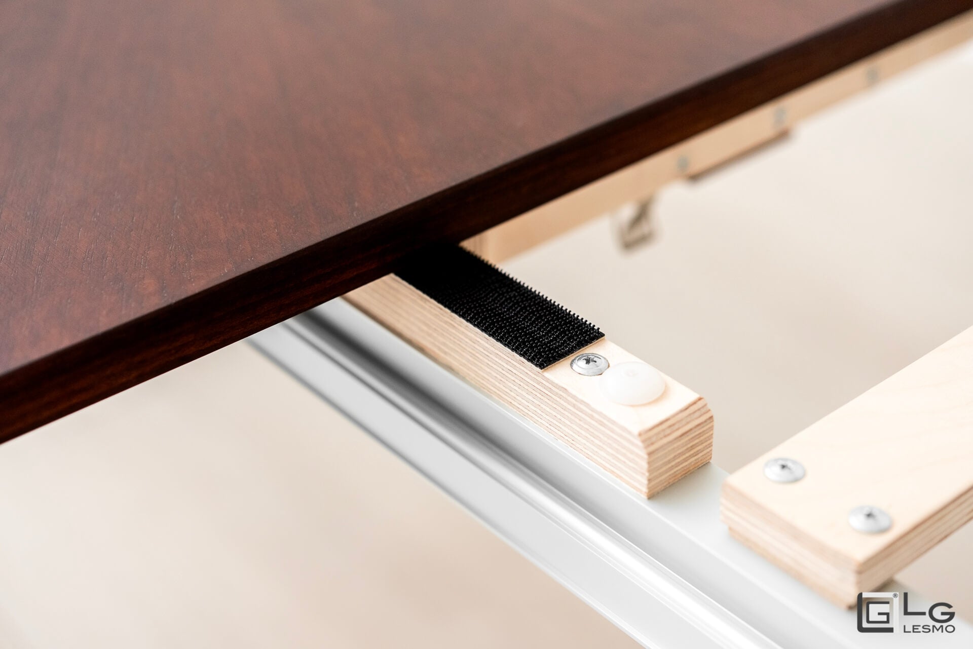 TAVOLO ALLUNGABILE<br>Finitura: Arte Povera<br>Fino a 14 posti