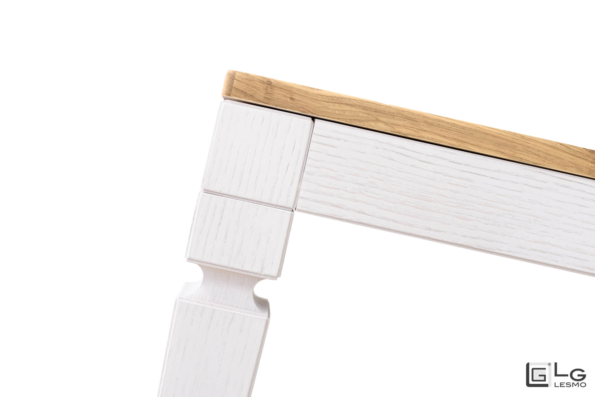 TAVOLO ALLUNGABILE<br>Finitura: Rovere Grezzo e Bianco<br>Posti a sedere: Fino a 16