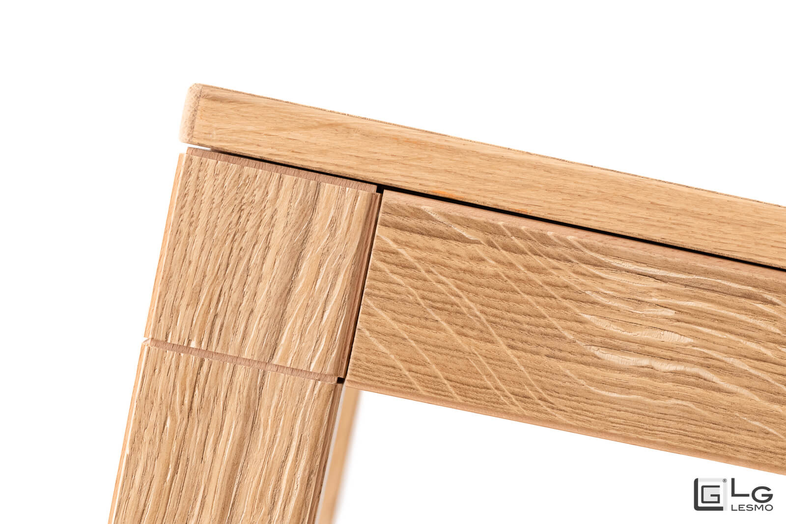 EXTENDABLE TABLE<br>Finish: Raw Oak<br>up to 12 seats