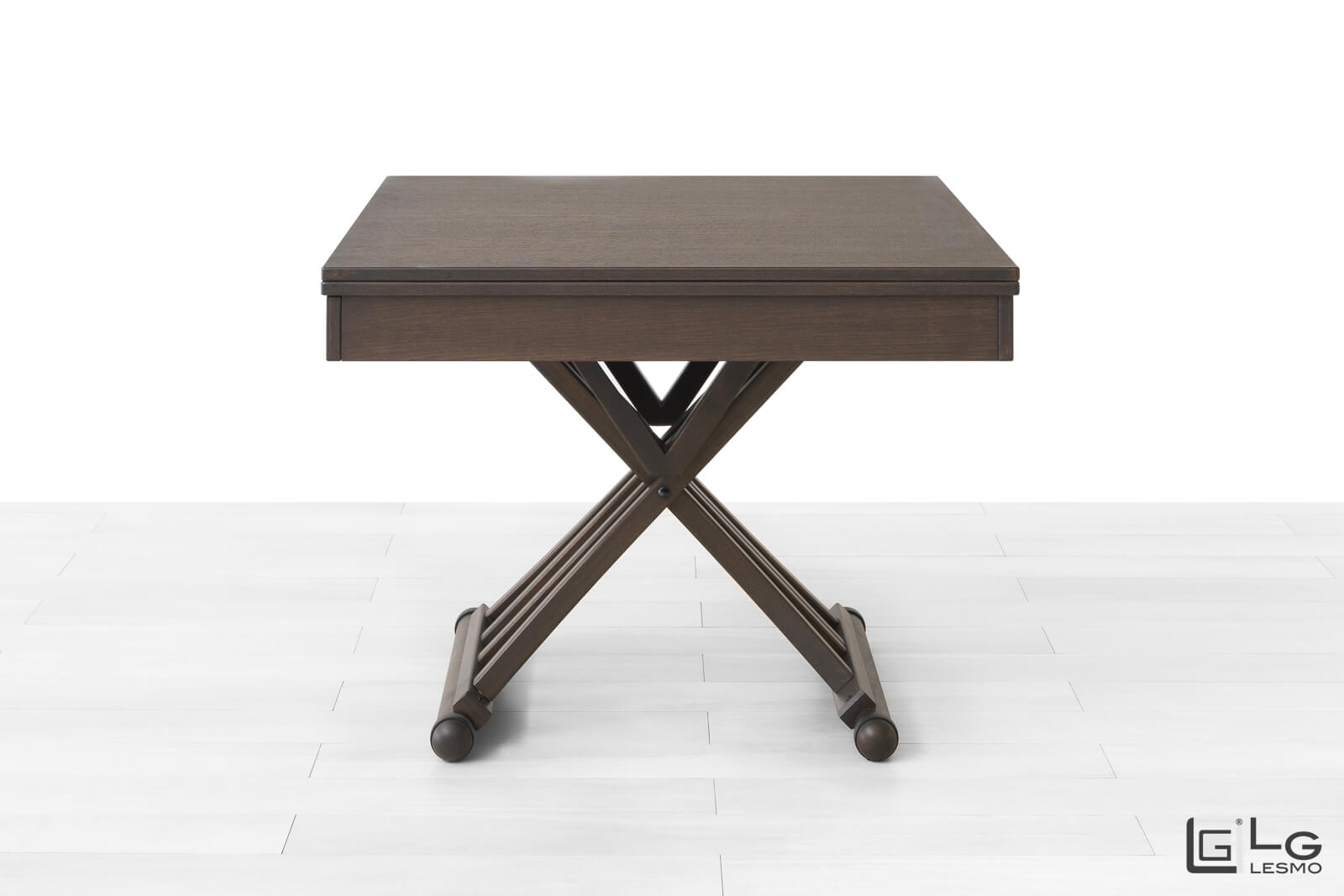 TRANSFORMABLE COFFEE TABLE<br>Finish: Tobacco Oak<br>up to 8 seats