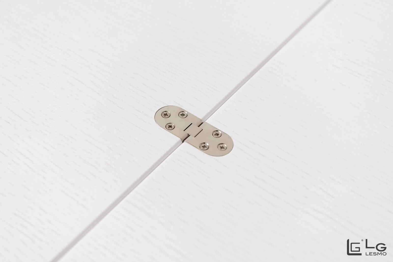 TRANSFORMABLE COFFEE TABLE<br>Finish: White Oak<br> up to 10 seats