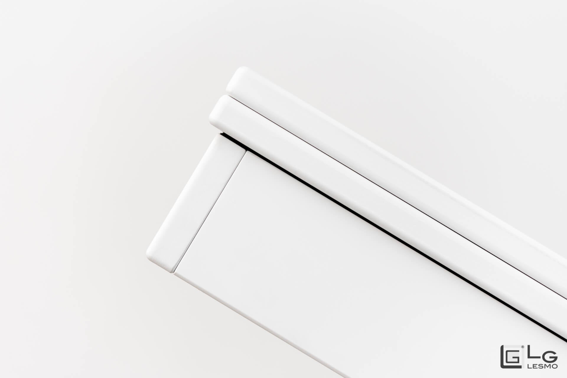 TAVOLINO TRASFORMABILE<br>Finitura: Laccato Bianco<br>Posti a sedere: Fino a 4